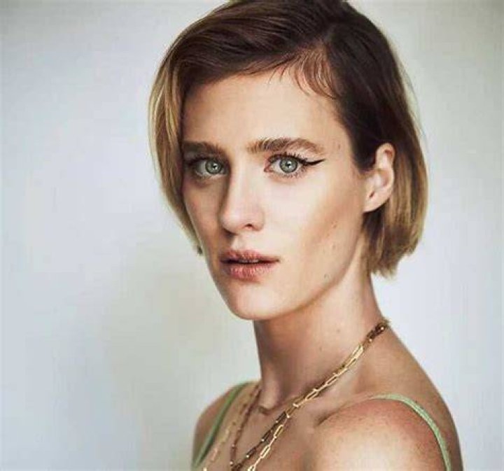 Mackenzie Davis in an Instagram post as seen in November 2015