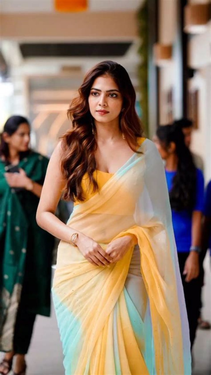 Malavika Mohanan as seen in a picture taken with her mother Beena Mohanan in September 2019