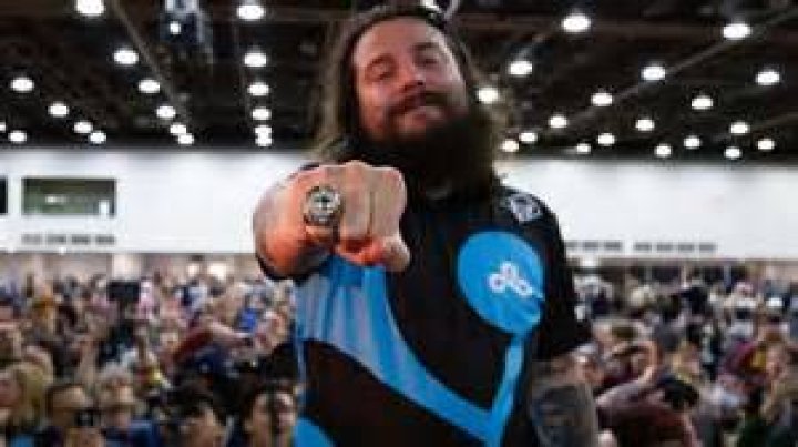 Mang0 as seen in an Instagram Post in December 2015