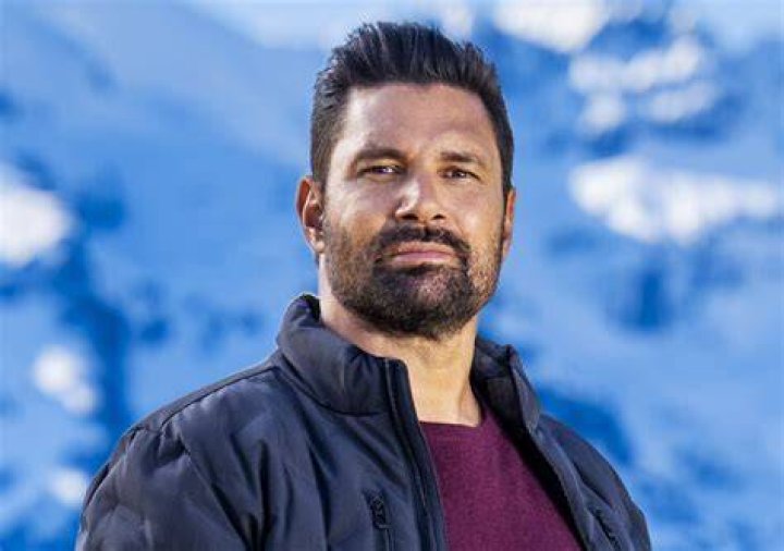 Manu Bennett at Hyatt Regency Cincinnati in September 2018