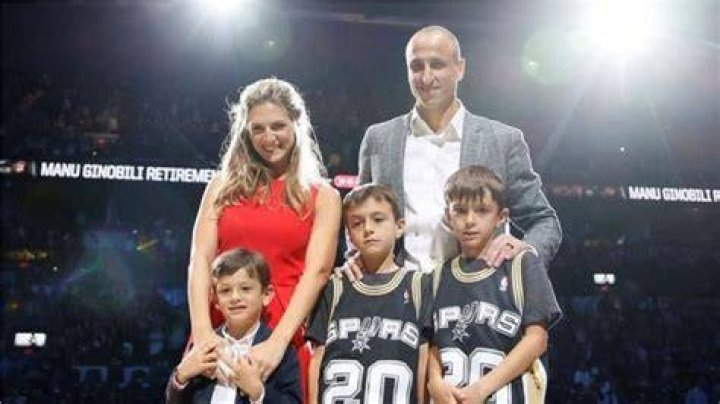 Manu Ginobili and Marianela Orono on their wedding day in 2004