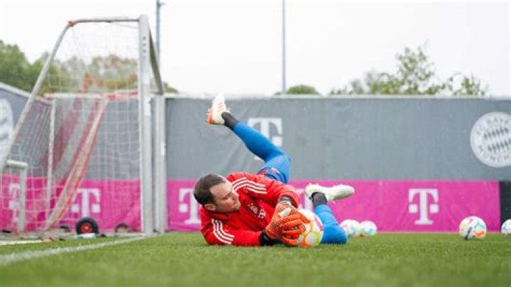 Manuel Neuer working on his goalkeeping parades right before the start of a friendly match between Germany and England on March 26, 2016 in Berlin, Germany