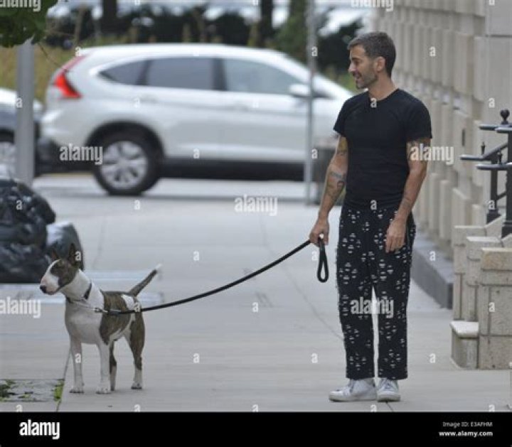 Marc Jacobs with his dog Neville Jacobs in October 2017