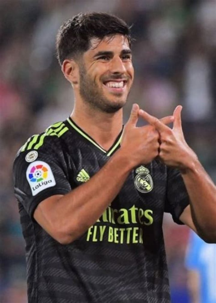 Marco Asensio as seen in an Instagram Post in November 2022