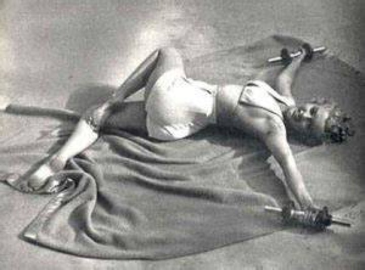 Marilyn Monroe doing Jathara Parivartanasana Supine Twist