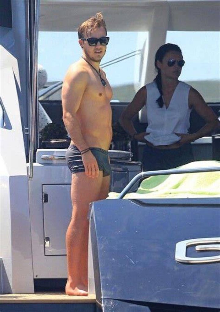 Mario Gotze shirtless body