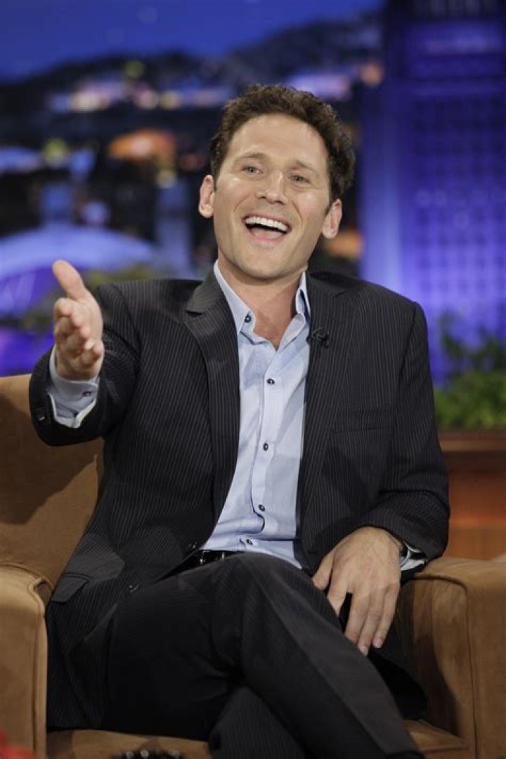 Mark Feuerstein at a television station waiting to be interviewed about his new movie 'Defiance'