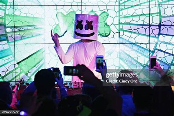 Marshmello at the private concert for SiriusXM listeners in New York City in November 2016 Marshmello at the private concert for SiriusXM listeners in New York City in November 2016