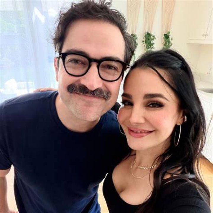 Martha Higareda in a selfie with James Purefoy (Right) and Joel Kinnaman (Left) in January 2018