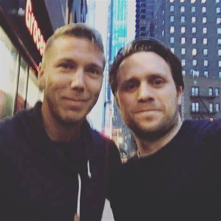 Martin Wallstr&ouml;m (Right) clicking a selfie alongside Anton Tinnerholm in May 2019
