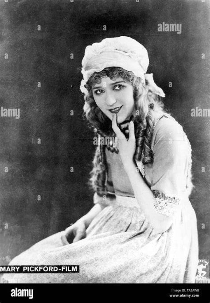 Mary Pickford circa 1921