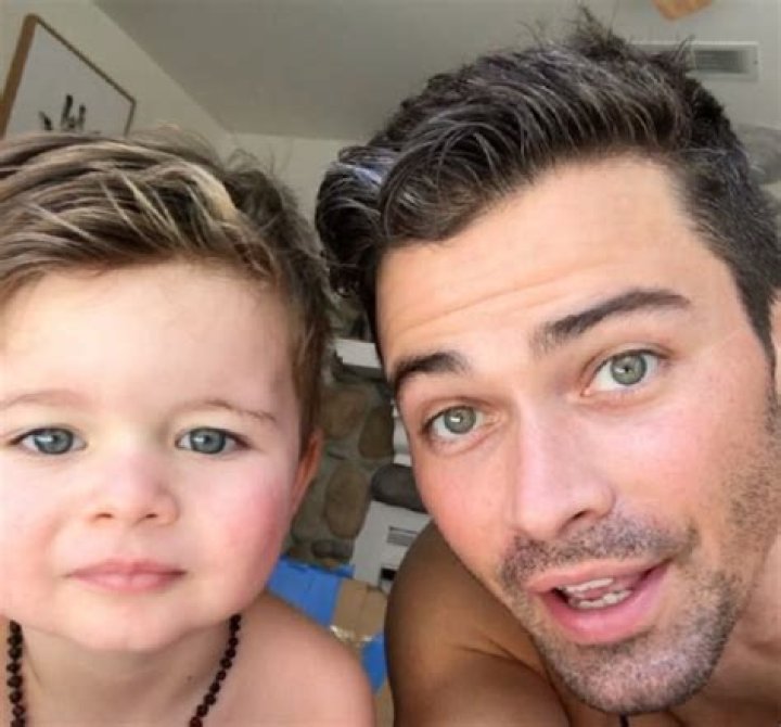Matt Cohen with his kid in December 2020 telling him he wants to be just like him when he manages to grow up