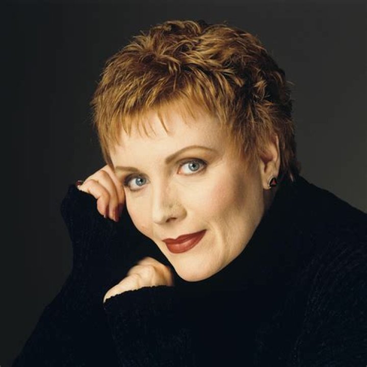 Maureen McGovern as seen in the album cover of The Morning After (1973)