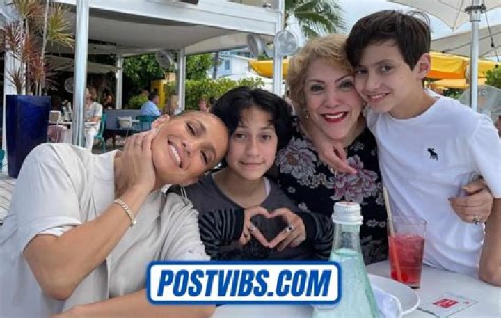 Maximilian David Mu&ntilde;iz with his family as seen in April 2019