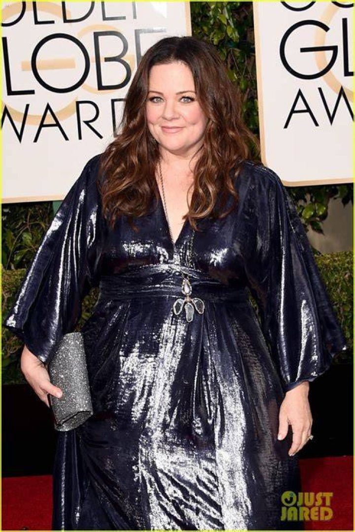 Melissa McCarthy wears her own design to Golden Globes 2016