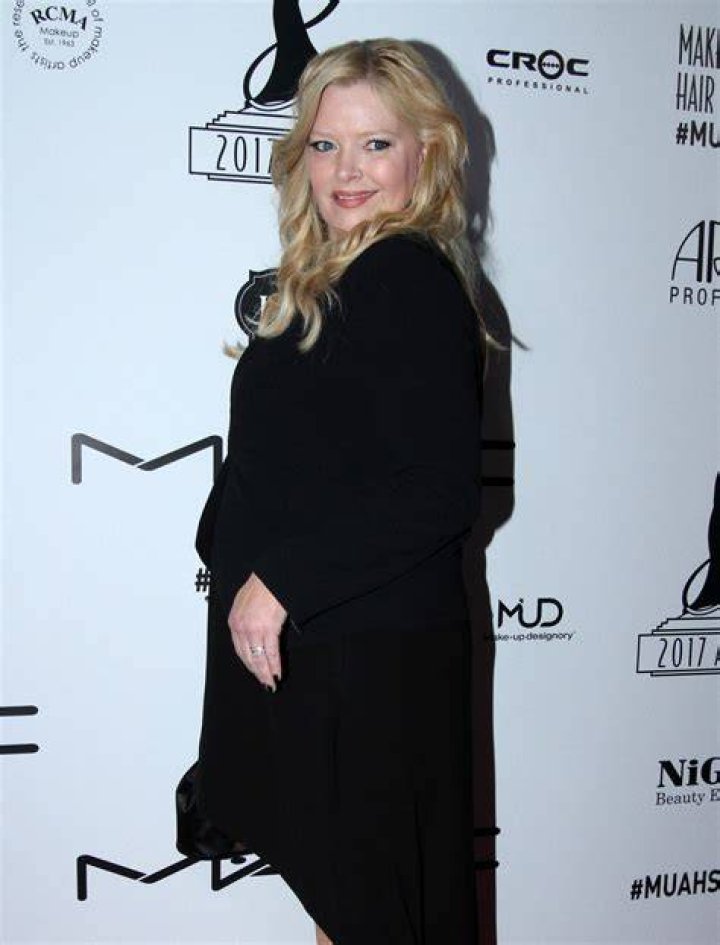 Melissa Peterman at the 2017 People's Choice Awards