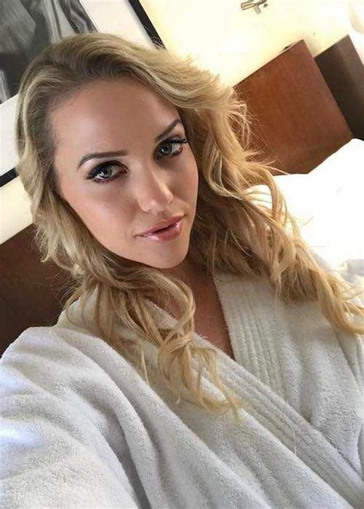 Mia Malkova in a selfie during Camel Safari in December 2017