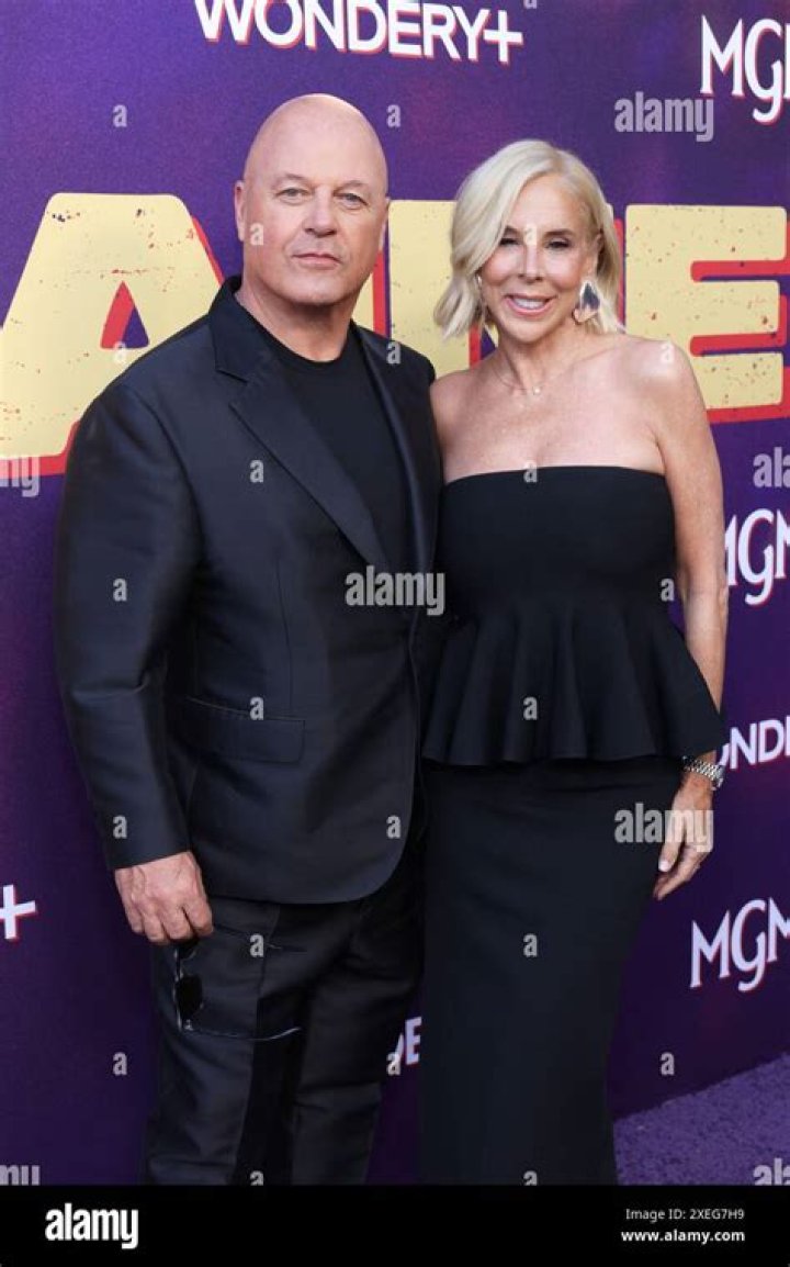 Michael Chiklis and Michelle Mor&aacute;n, as seen in December 2019