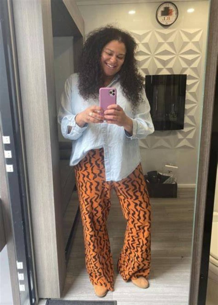 Michelle Buteau taking a selfie in December 2021