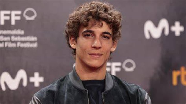 Miguel Herr&aacute;n as seen in a picture along with &Uacute;rsula Corber&oacute; in December 2018