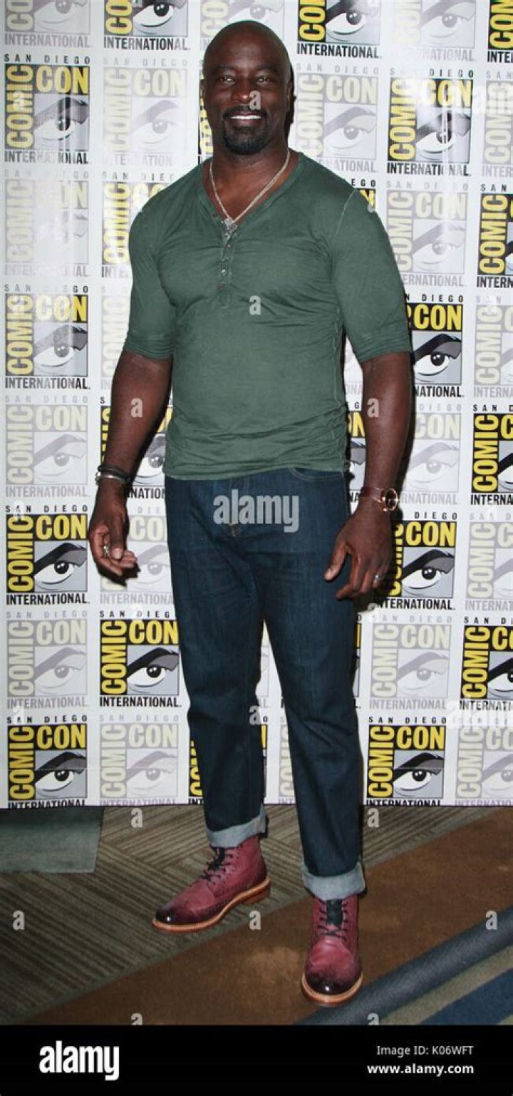 Mike Colter at San Diego Comic-Con International in 2017