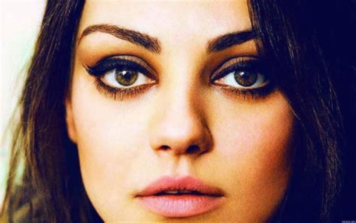 Mila-Kunis-Height-Weight-Trivia Mila Kunis Face Closeup