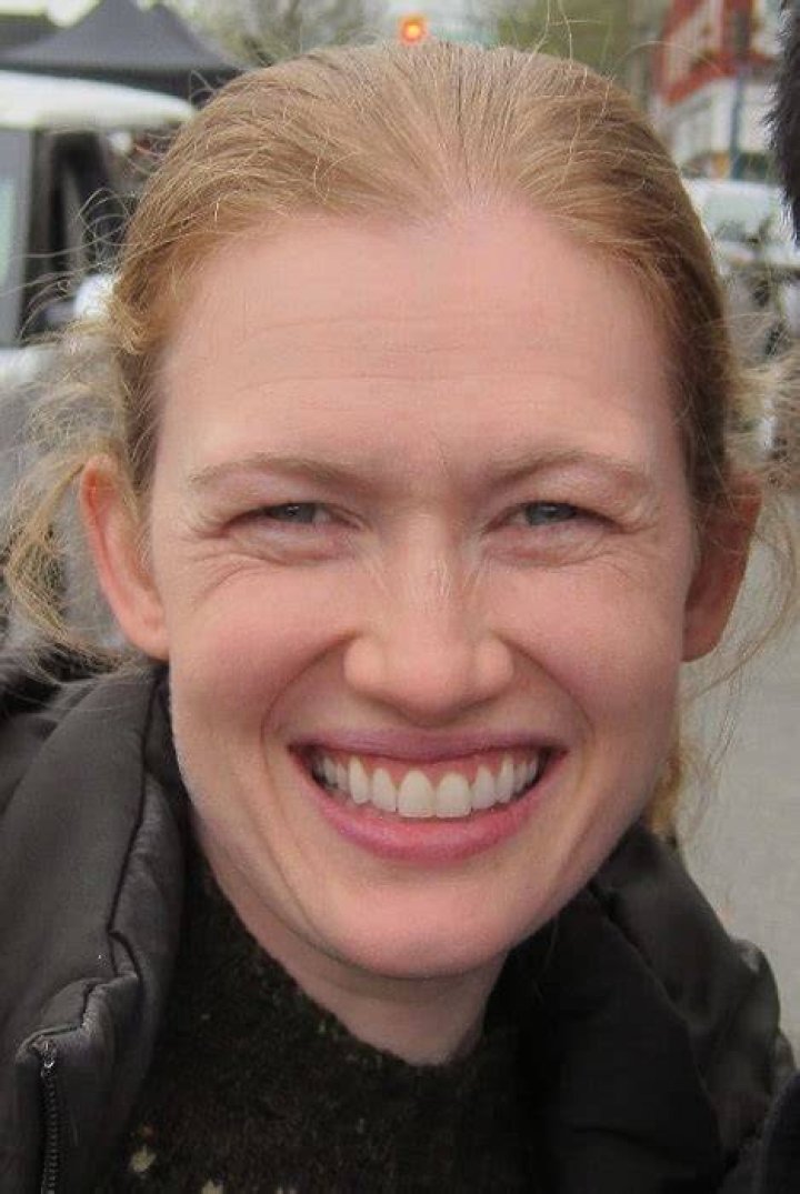 Mireille Enos as seen while smiling in a picture in April 2016