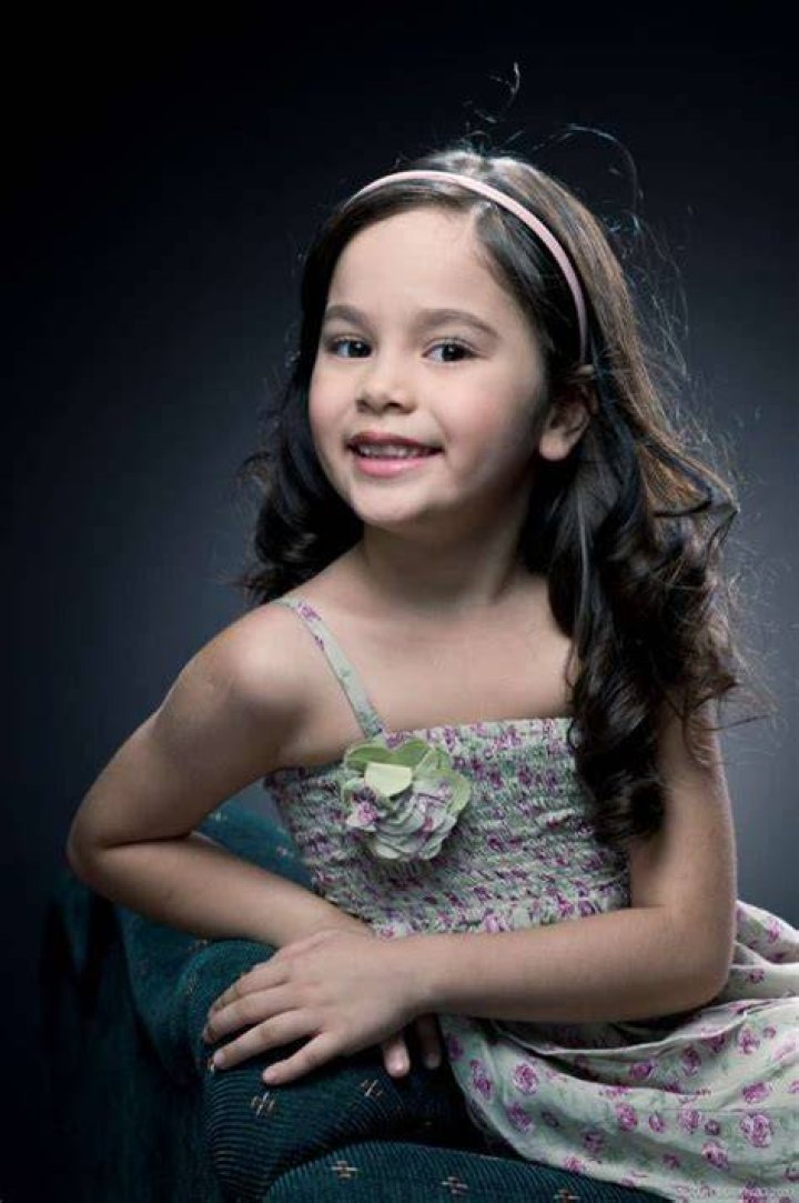Mona Louise Rey and her sister actress Ivana Alawi in May 2020