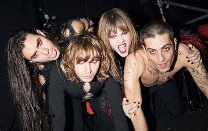 M&aring;neskin as seen in a picture with lead vocalist Damiano Dav, bassist Victoria De Angelis, drummer Ethan Torchio, and guitarist Thomas Raggi on July 11, 2018
