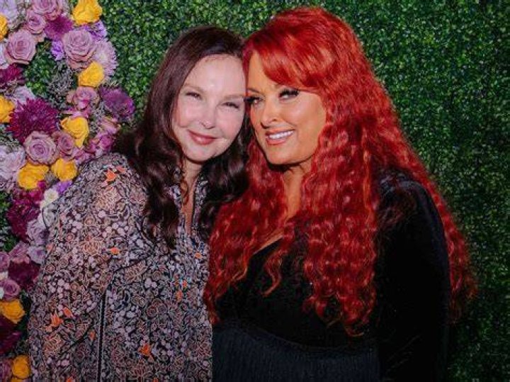 Naomi and Wynonna Judd seen singing together at the Alaska's Operational Gratitude concert in 2008