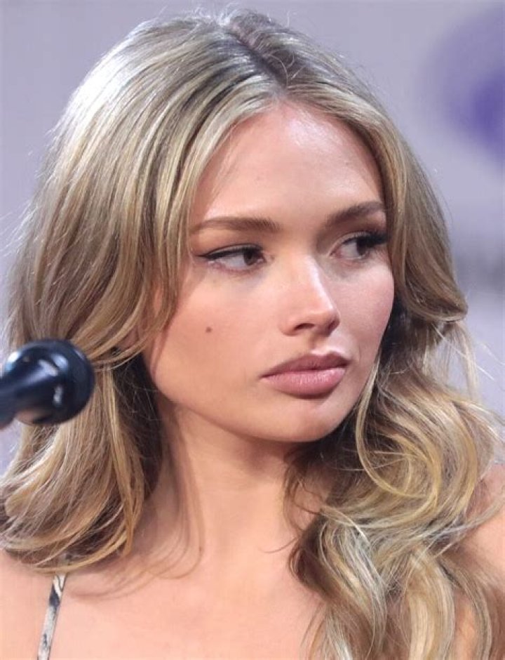 Natalie Alyn Lind at the Vanity Fair and L'Oreal Paris Toast to Young Hollywood in West Hollywood in February 2017