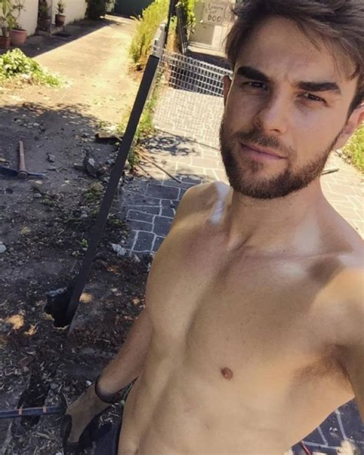 Nathaniel Buzolic in an Instagram selfie in August 2017