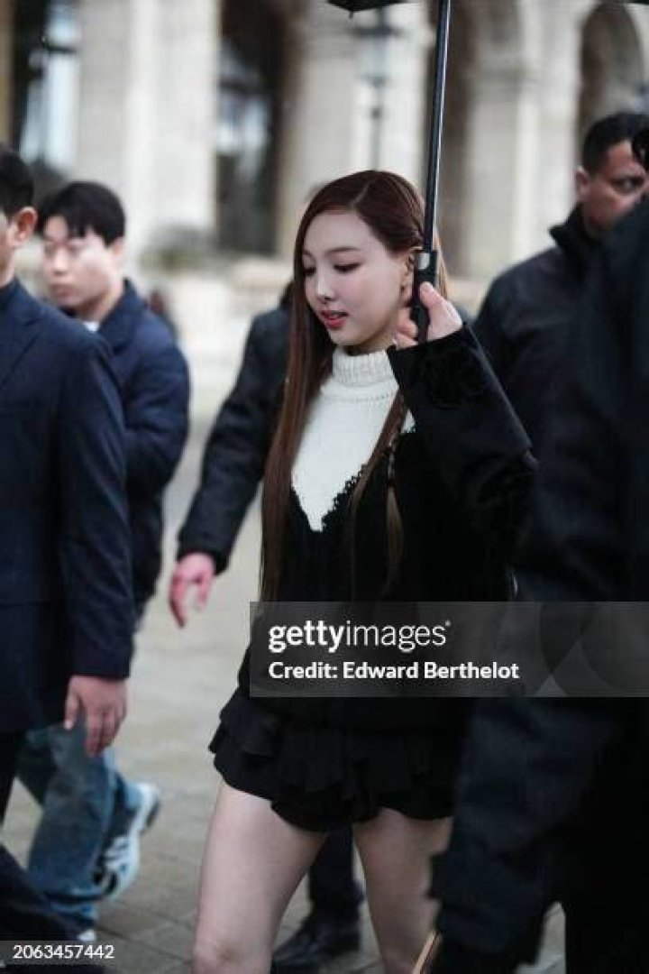 Nayeon as seen during a fanmeet in Jamsil in May 2016