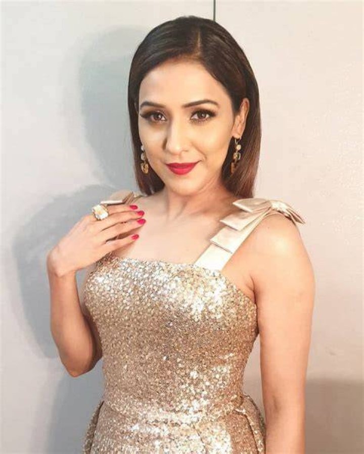 Neeti Mohan in an Instagram selfie as seen in January 2018
