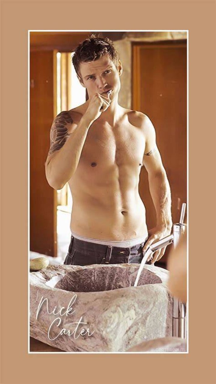 Nick Carter in a shirtless pool selfie in October 2018