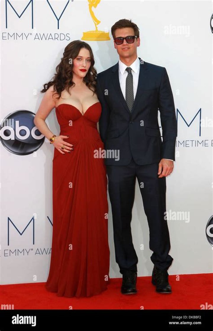 Nick Zano and Kat Dennings