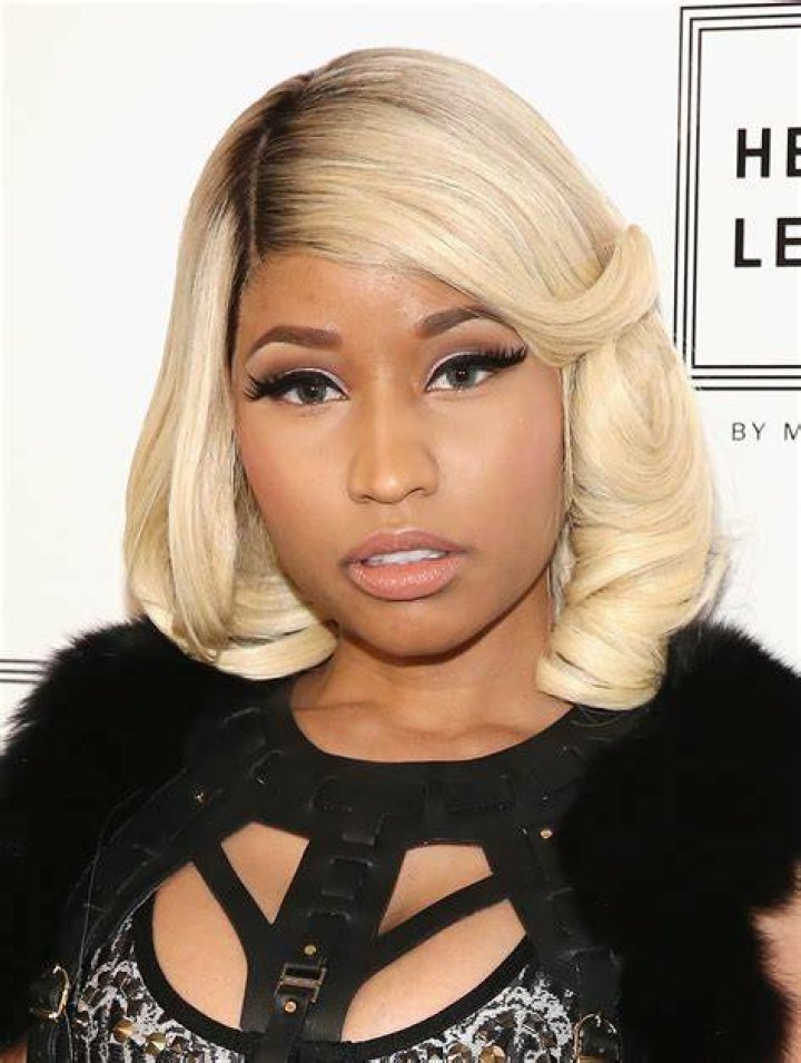 Nicki Minaj hair style