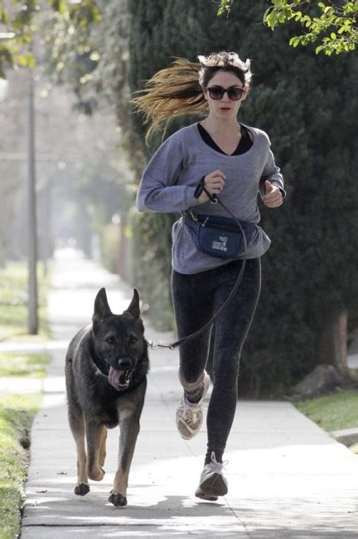 Nikki Reed workout with dog