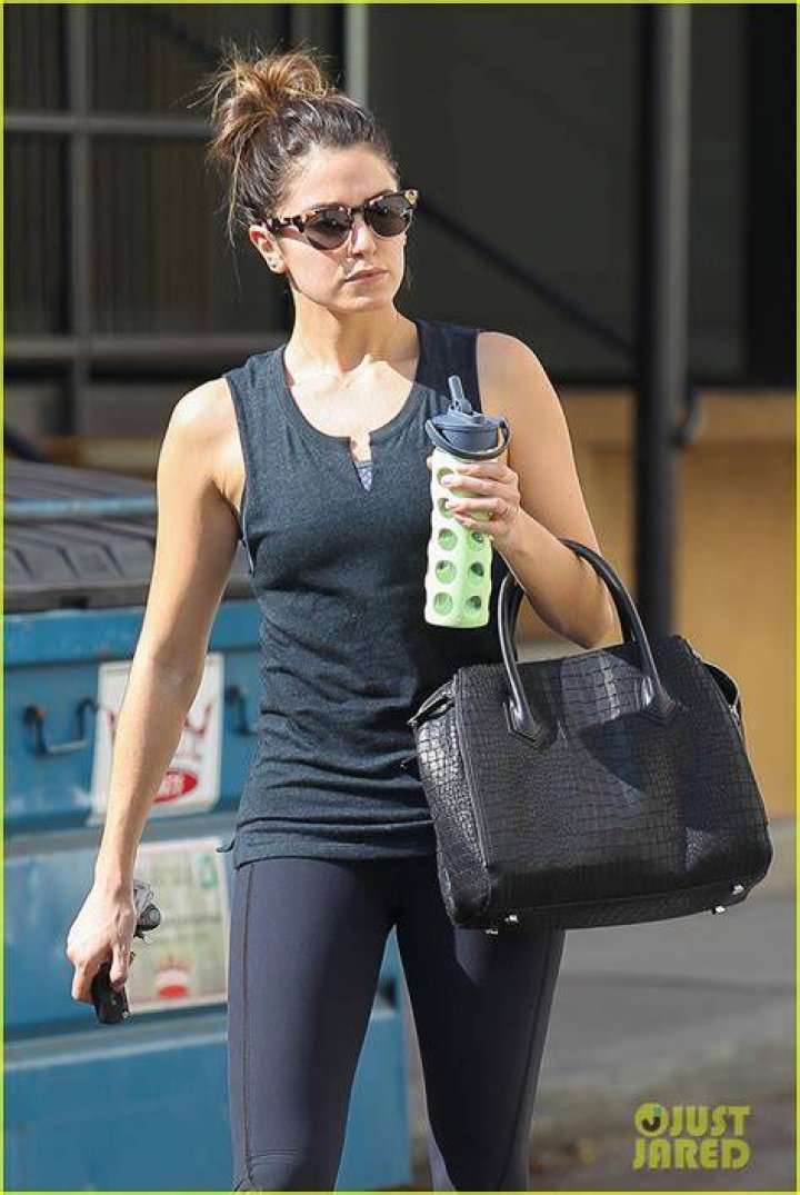 Nikki Reed workout