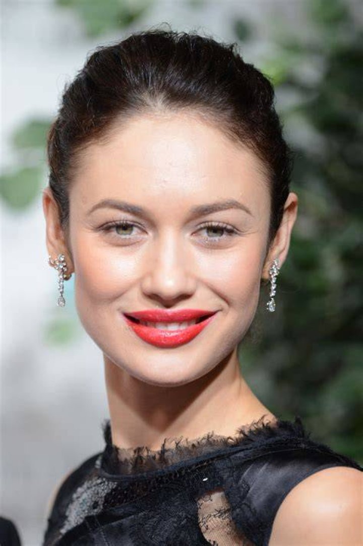 Olga Kurylenko height