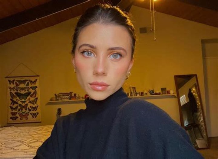 Olivia Stuck in an Instagram selfie in April 2017