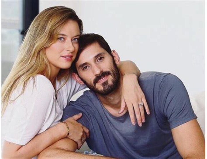 Omri Casspi and Shani Ruderman in a selfie in April 2018