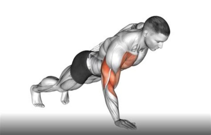 One-Arm Superwoman Push-up