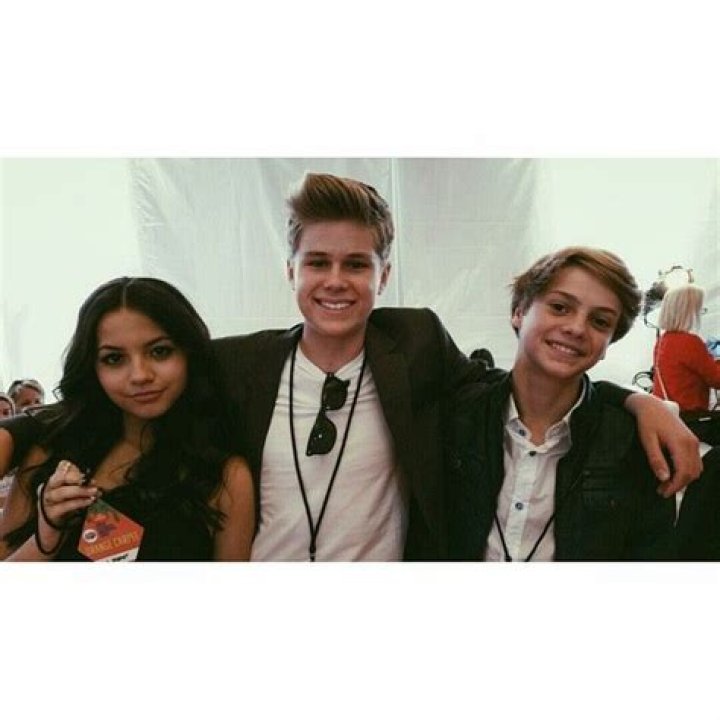 Owen Joyner and Isabela Moner in an Instagram selfie in June 2015
