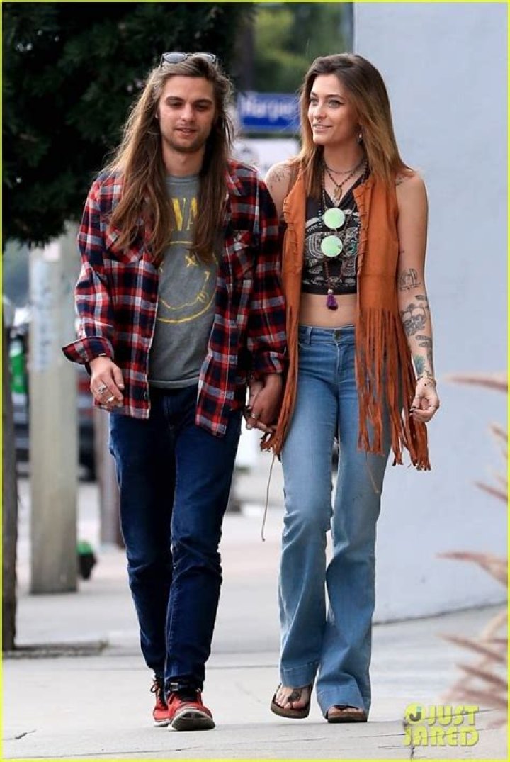 Paris Jackson with boyfriend on a beach in Maui, Hawaii in December 2016