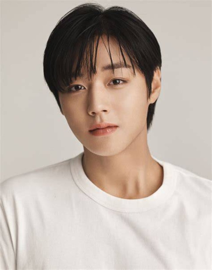 Park Ji-hoon in an Instagram selfie from February 2019