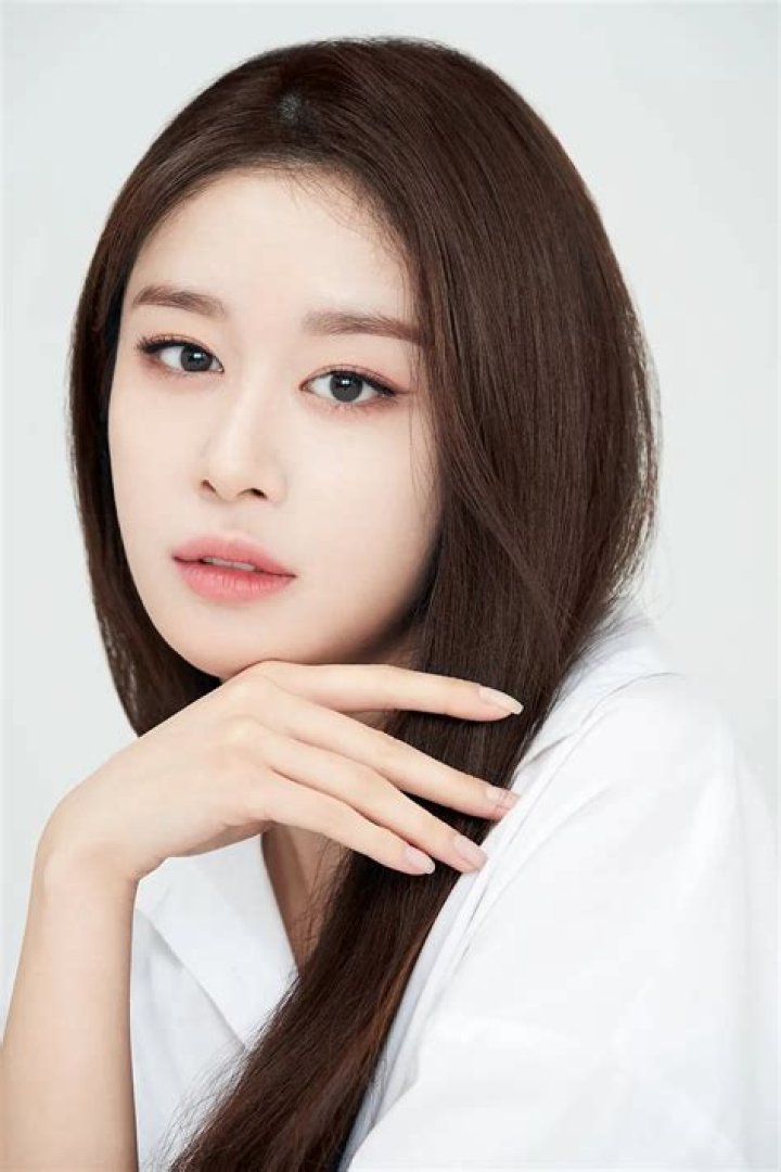 Park Ji-yeon as seen in June 2017