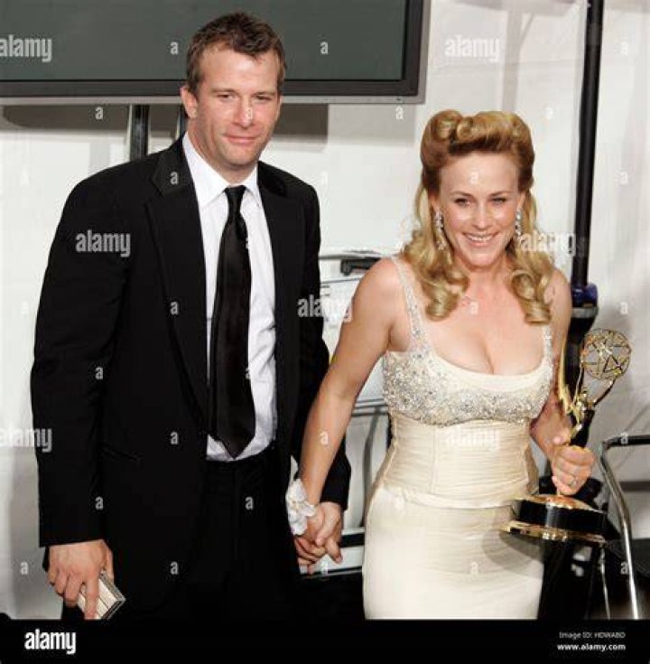 Patricia Arquette and Thomas Jane.