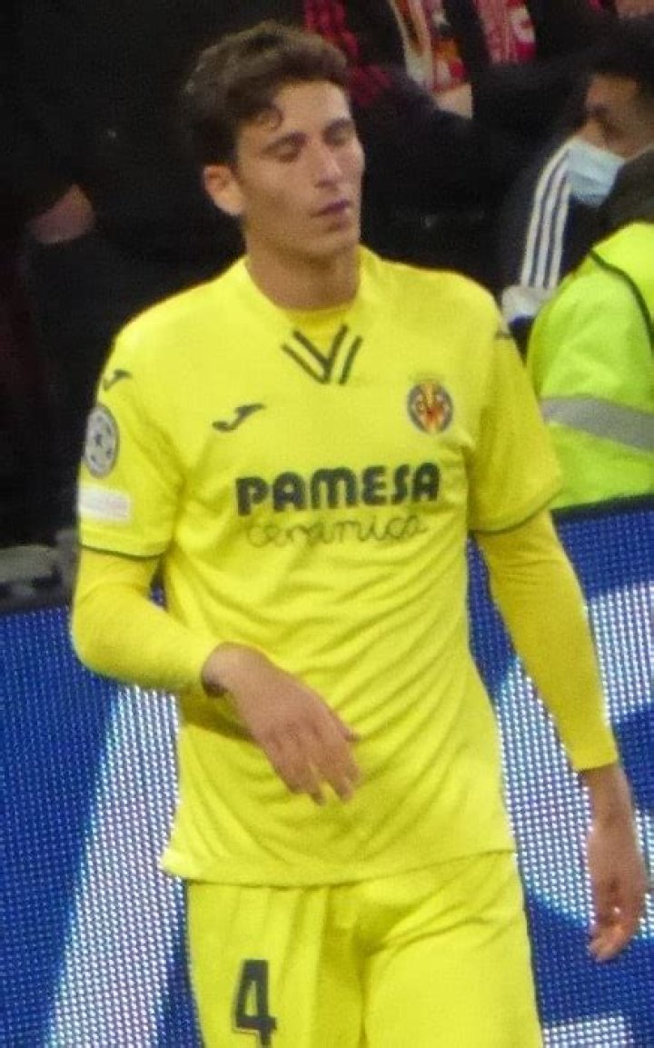 Pau Torres as seen while smiling for the camera in October 2022
