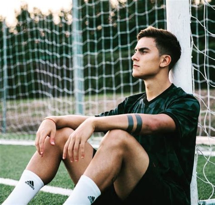 Paulo Dybala in an Instagram selfie in May 2018 on Worker's Day occasion